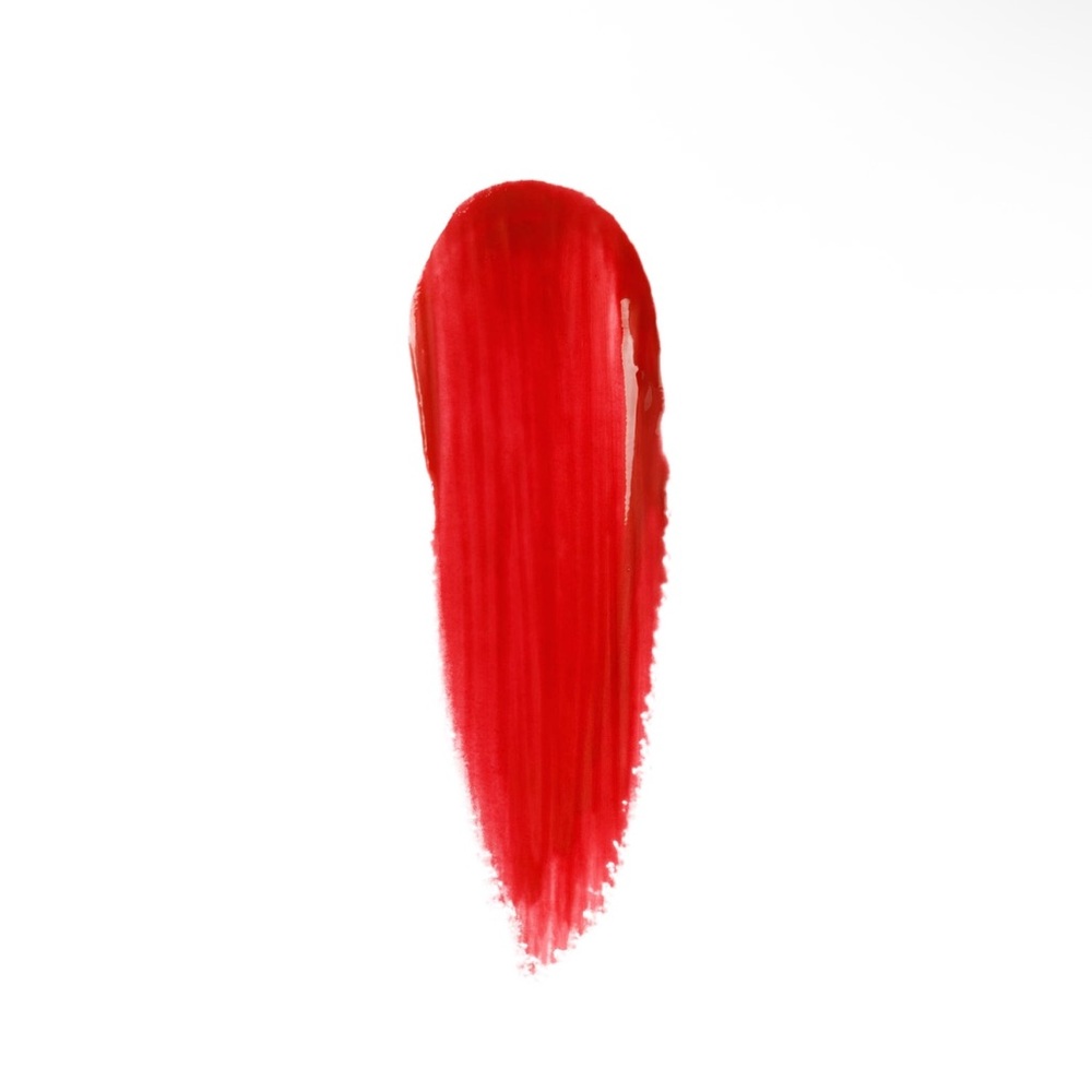 Gucci Luxurious Red Lipstick - Picture 5 of 7